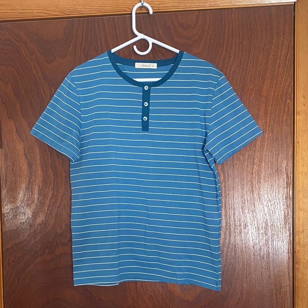 Qianxiu women’s size medium top